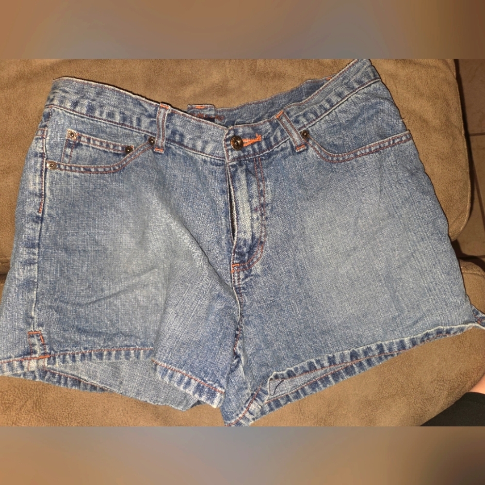 Austin's Clothing Co Classic Blue Denim Women's Shorts Size 8